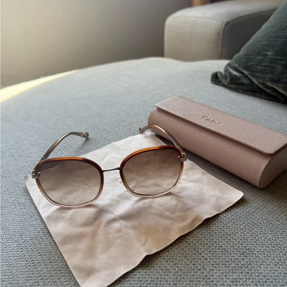 Chloé Brown Gradient Square Sunglasses with Pink Case - Picture 7 of 8